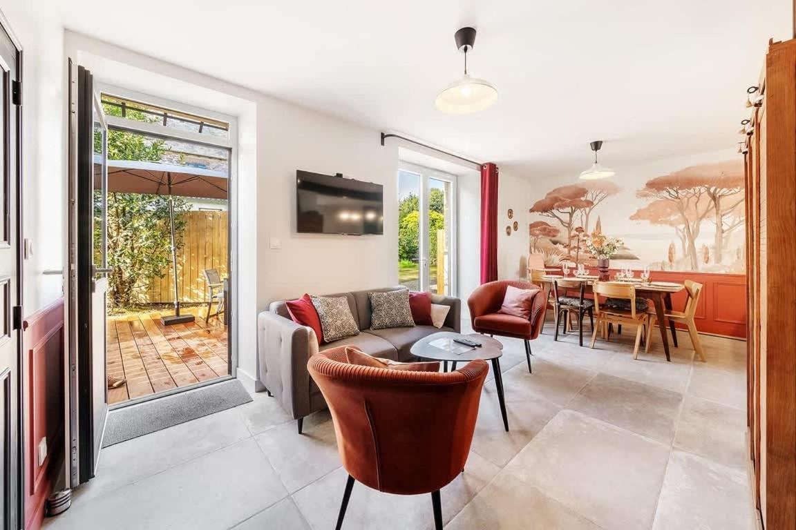Le Rocher- Belle Maison De Charme -Jardin/Parking ก็องแกล ภายนอก รูปภาพ