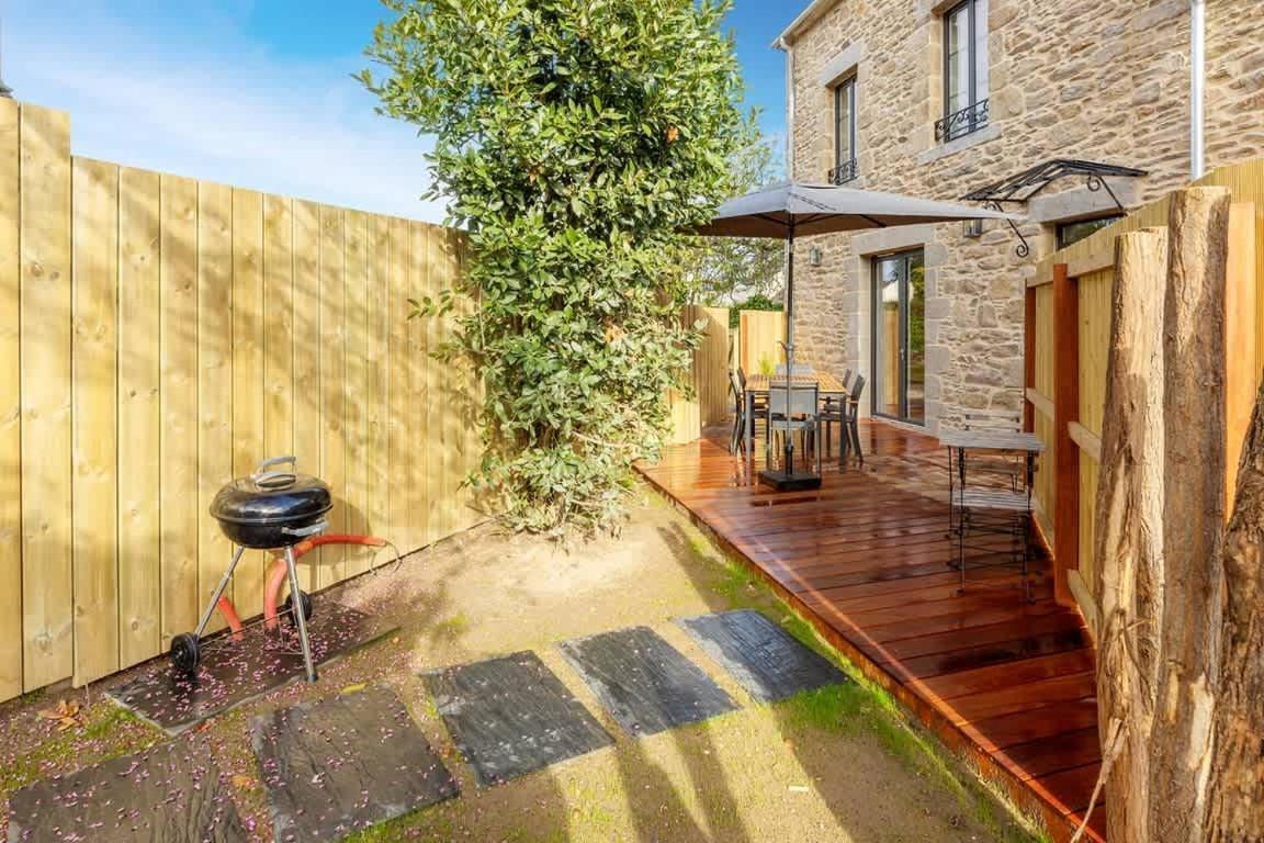Le Rocher- Belle Maison De Charme -Jardin/Parking ก็องแกล ภายนอก รูปภาพ