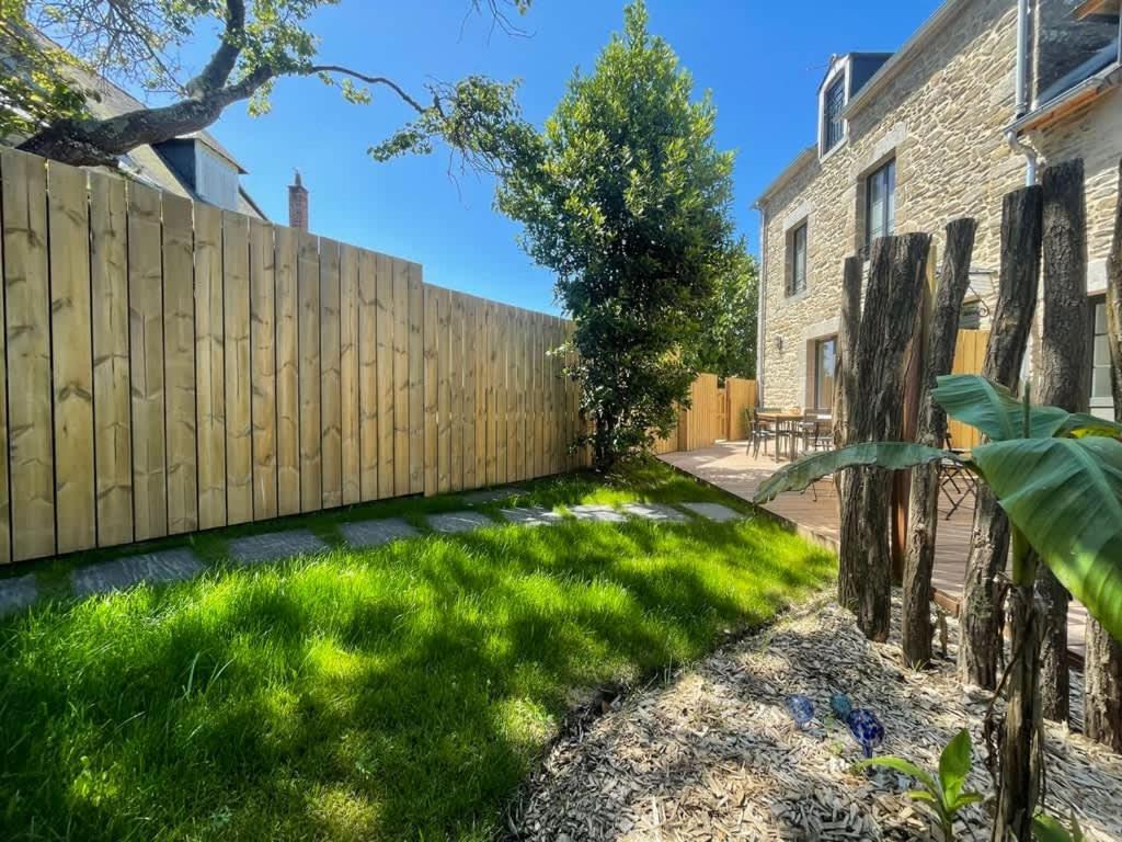 Le Rocher- Belle Maison De Charme -Jardin/Parking ก็องแกล ภายนอก รูปภาพ